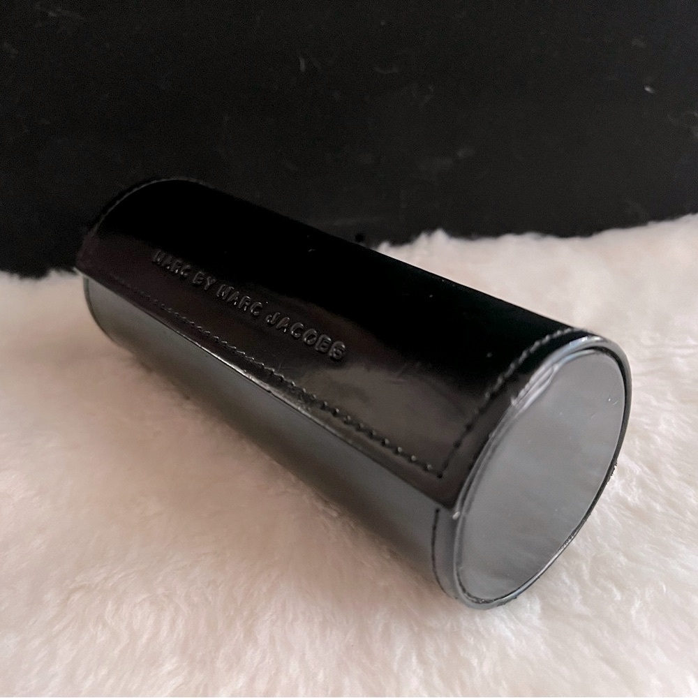 MARC by MARC JACOBS Black Patent Tube sunglasses eyeglasses Case
